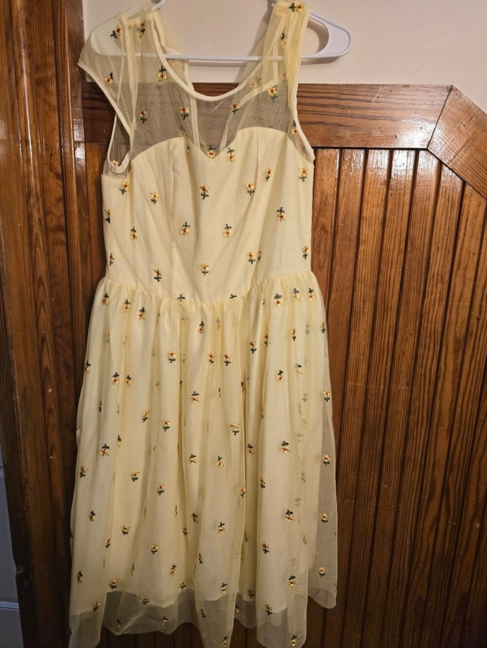 BNWT Unique Vintage, Magnolia Place Floral Dress - Size Large